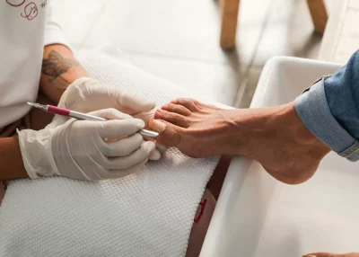 بهترین کارشناس زخم در اصفهان